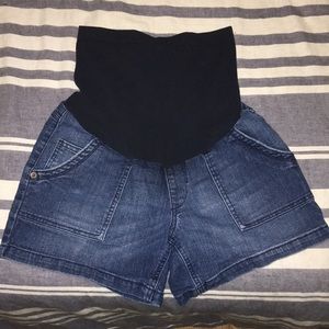 Oh baby by motherhood small Jean shorts maternity